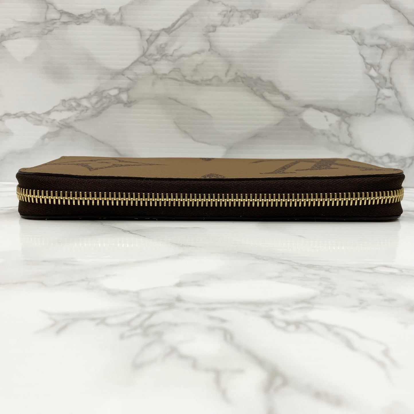 LOUIS VUITTON Monogram Giant reverse Zippy Wallet