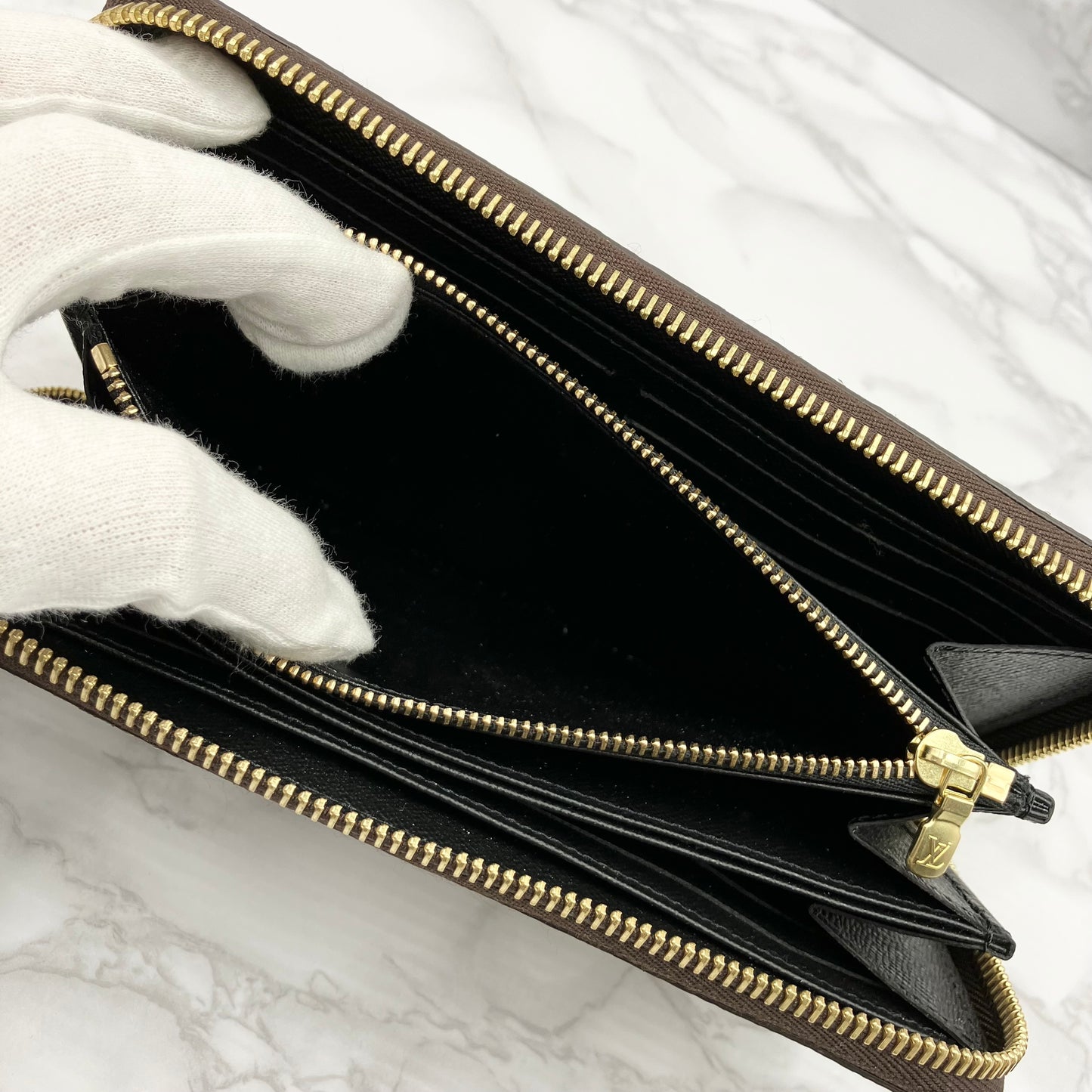 LOUIS VUITTON Monogram Giant reverse Zippy Wallet