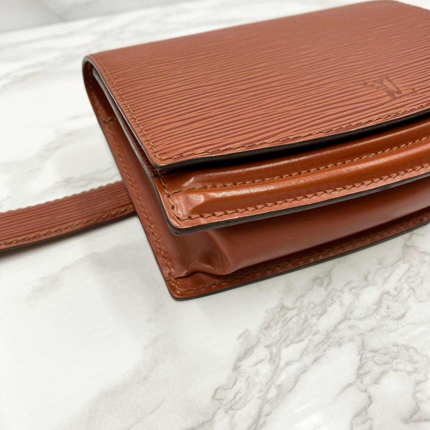 LOUIS VUITTON Epi Tirshet Waist Bag