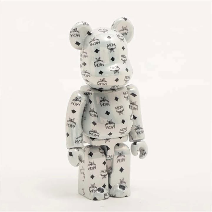 Unused BE@RBRICK Figure Plastic BE@RBRICK MCM WHITE CHROME Ver. 100% & 400% White 2-Piece Set 7-10-854