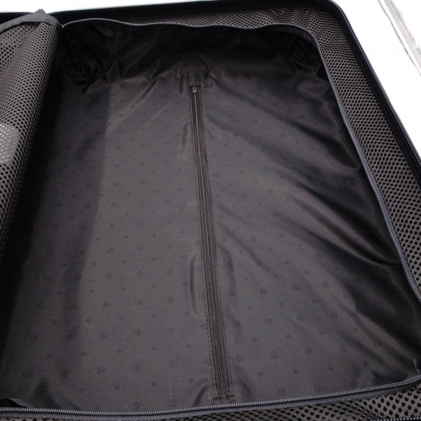 RIMOWA Cabin S 823.52.60.4 Essential Light Carry-On Bag 31L Navy