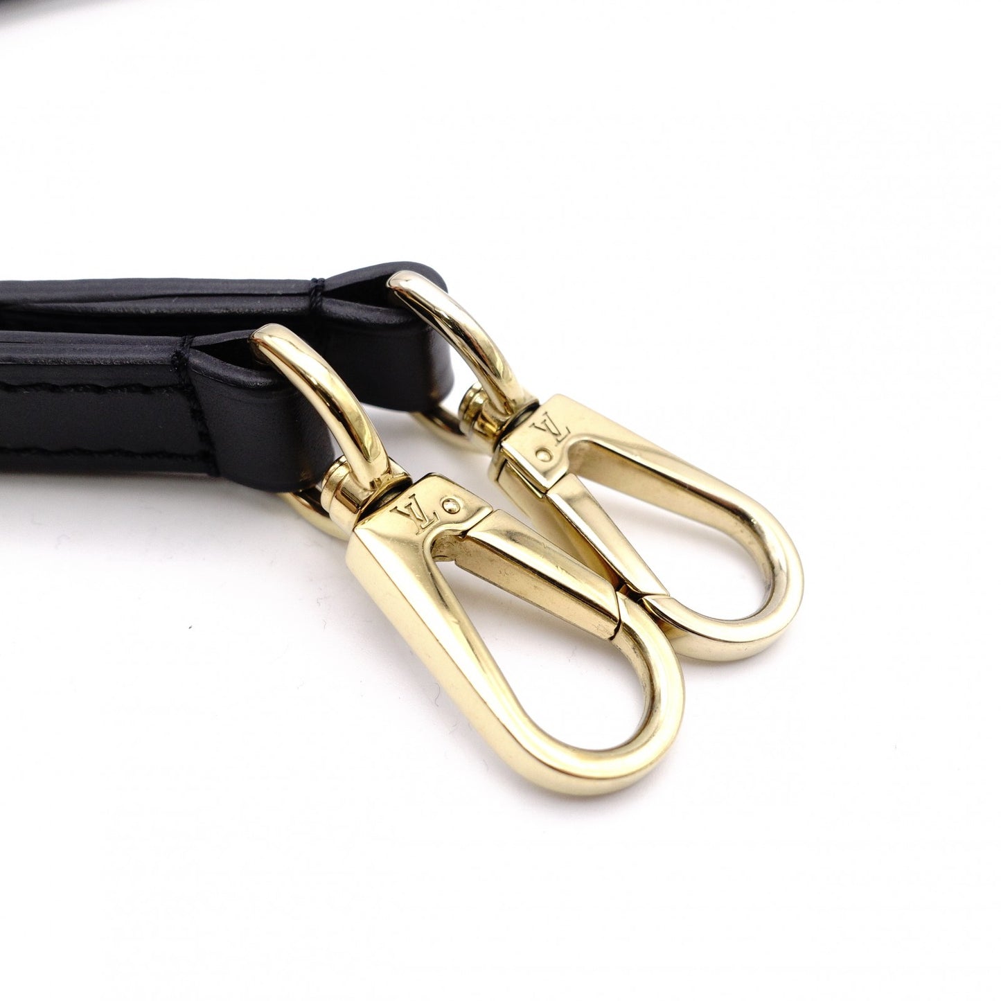 LOUIS VUITTON Monogram Reverse Shoulder Bag in Brown