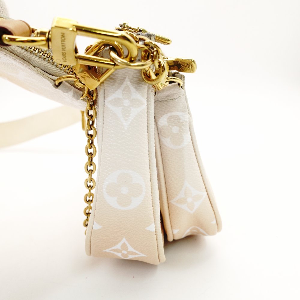 LOUIS VUITTON Multipochette Accessoires Monogram Giant Bloom Beige Pink Shoulder Bag 7-10-1099