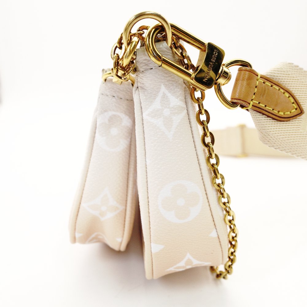 LOUIS VUITTON Multipochette Accessoires Monogram Giant Bloom Beige Pink Shoulder Bag 7-10-1099