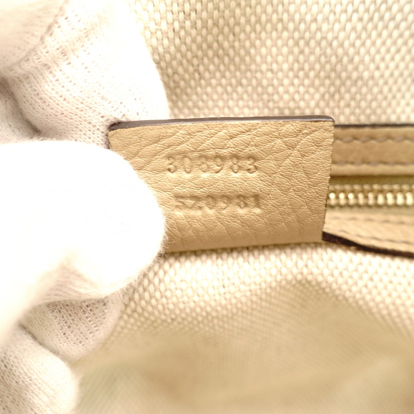 GUCCI Soho Chain Shoulder Bag Beige Crossbody Leather GG Logo Gold Hardware