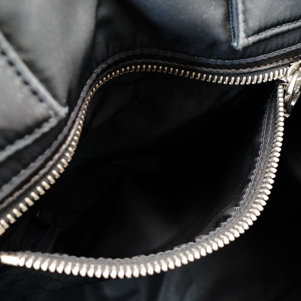 PRADA Reversible Tote Bag Gray × Black Nylon 2-Way Shoulder Simple 7-11-276