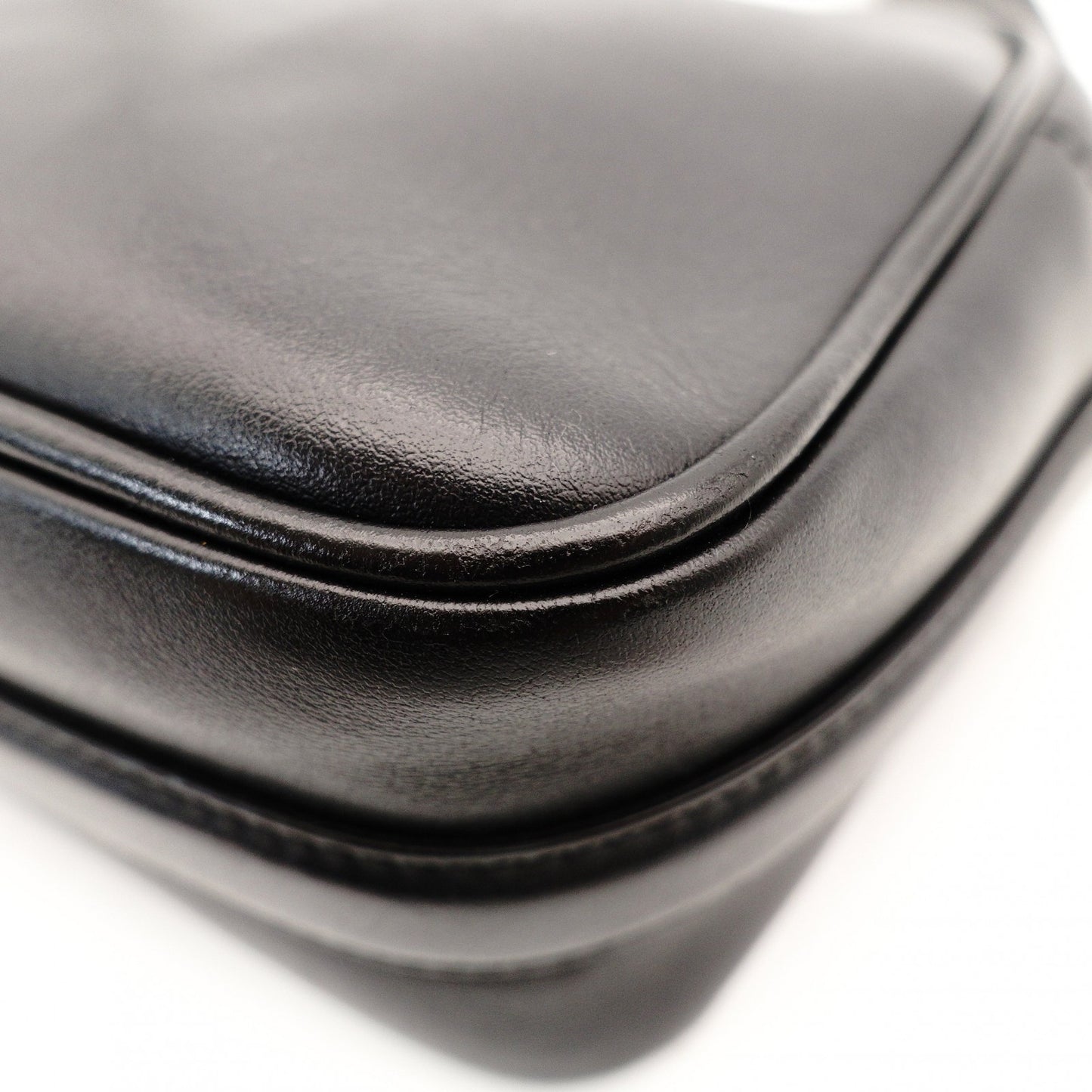 FENDI Zucca Shoulder Bag Black Leather Black Gold Hardware Crossbody 7-10-1104