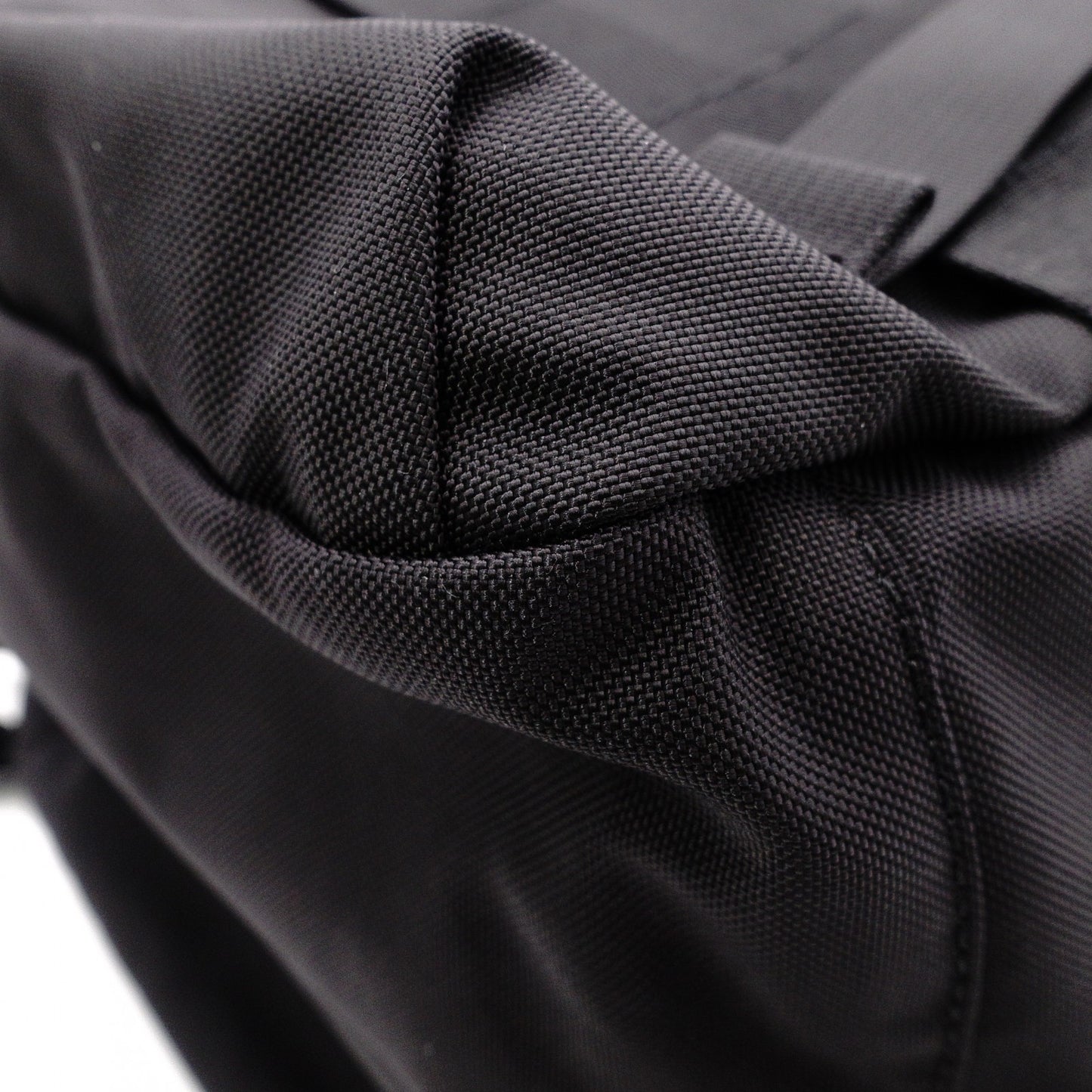 BRIEFING Neo Urban Flapper Backpack/Daypack, Nylon, Black, Unisex