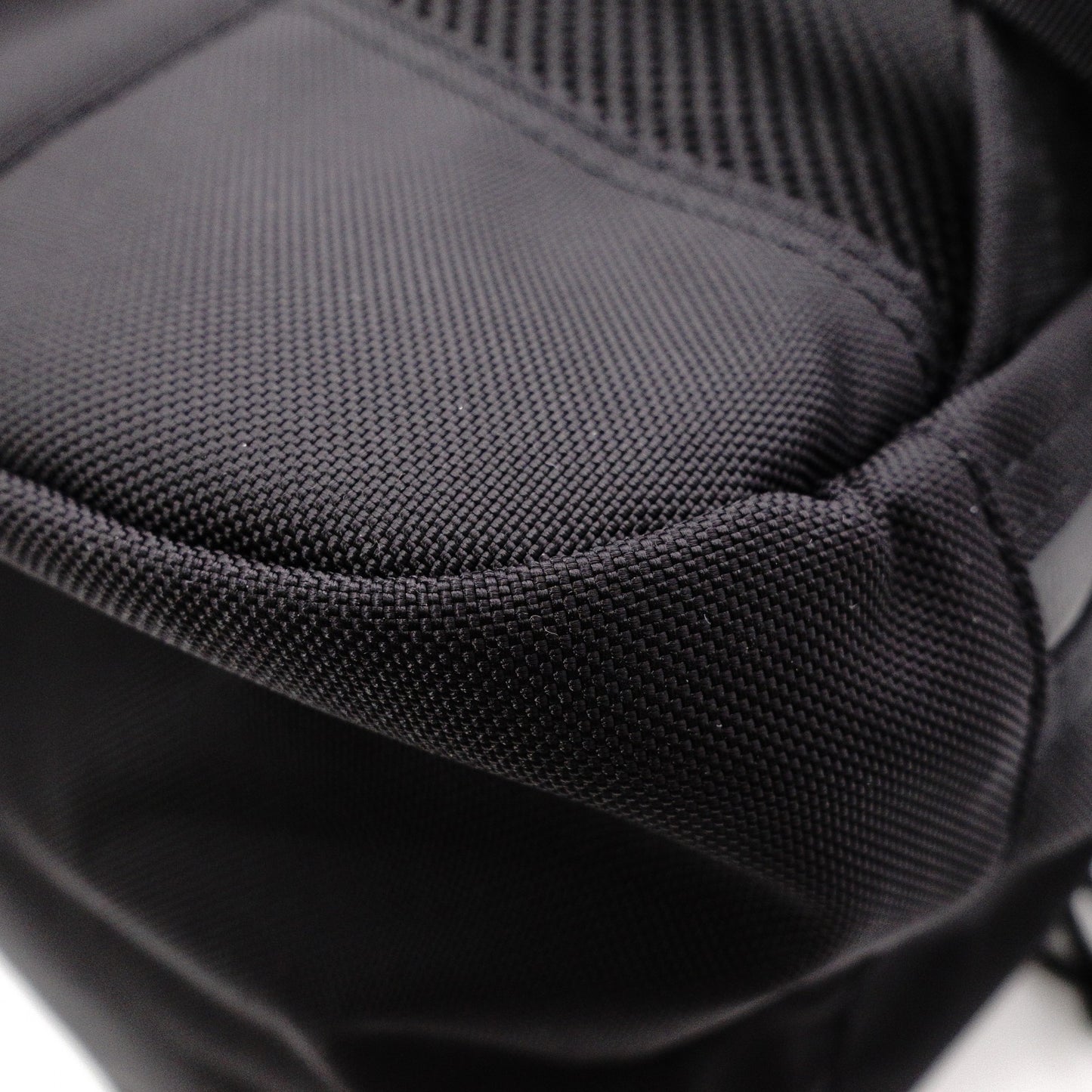 BRIEFING Neo Urban Flapper Backpack/Daypack, Nylon, Black, Unisex
