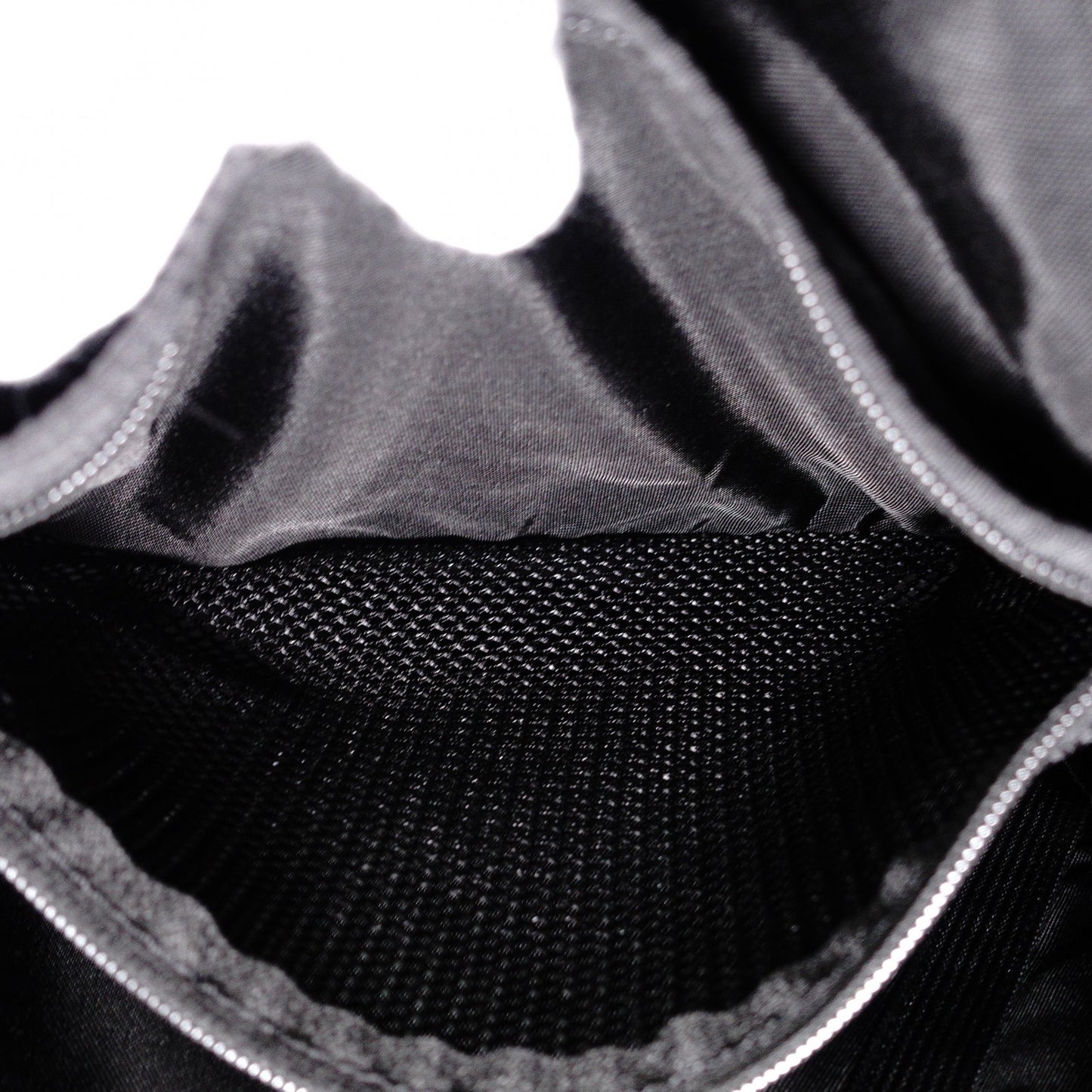 BRIEFING Neo Urban Flapper Backpack/Daypack, Nylon, Black, Unisex