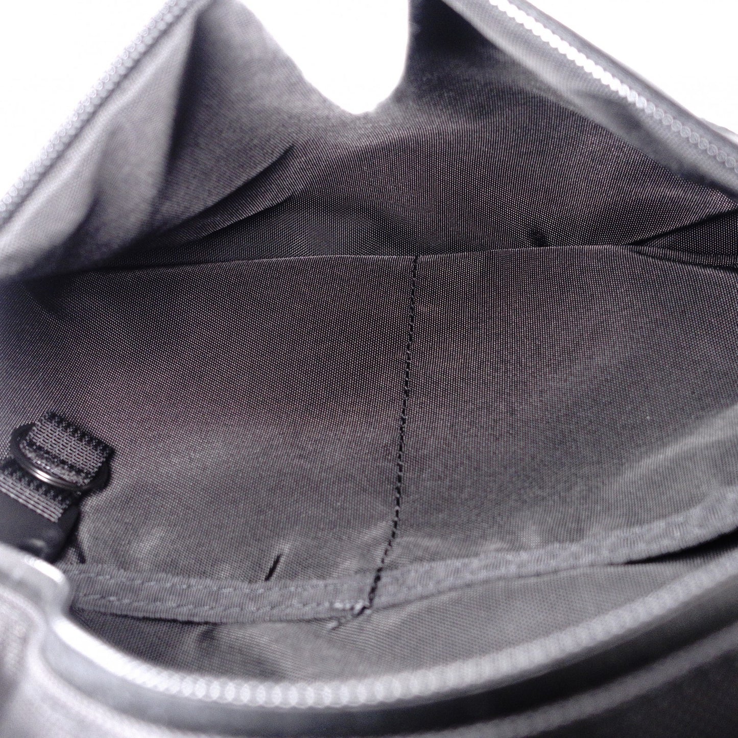 BRIEFING Neo Urban Flapper Backpack/Daypack, Nylon, Black, Unisex