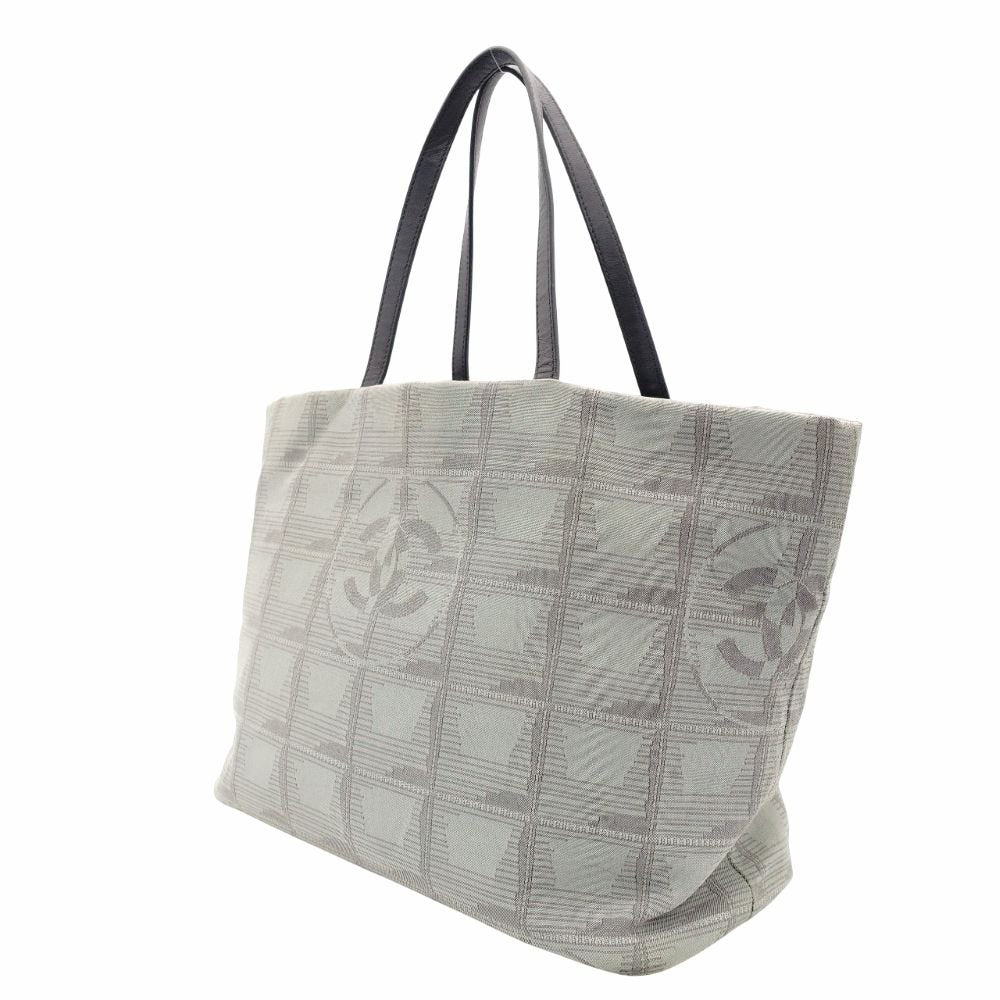 CHANEL New Neutra Tote Bag Nylon Gray Shoulder Bag Leather 7-10-379