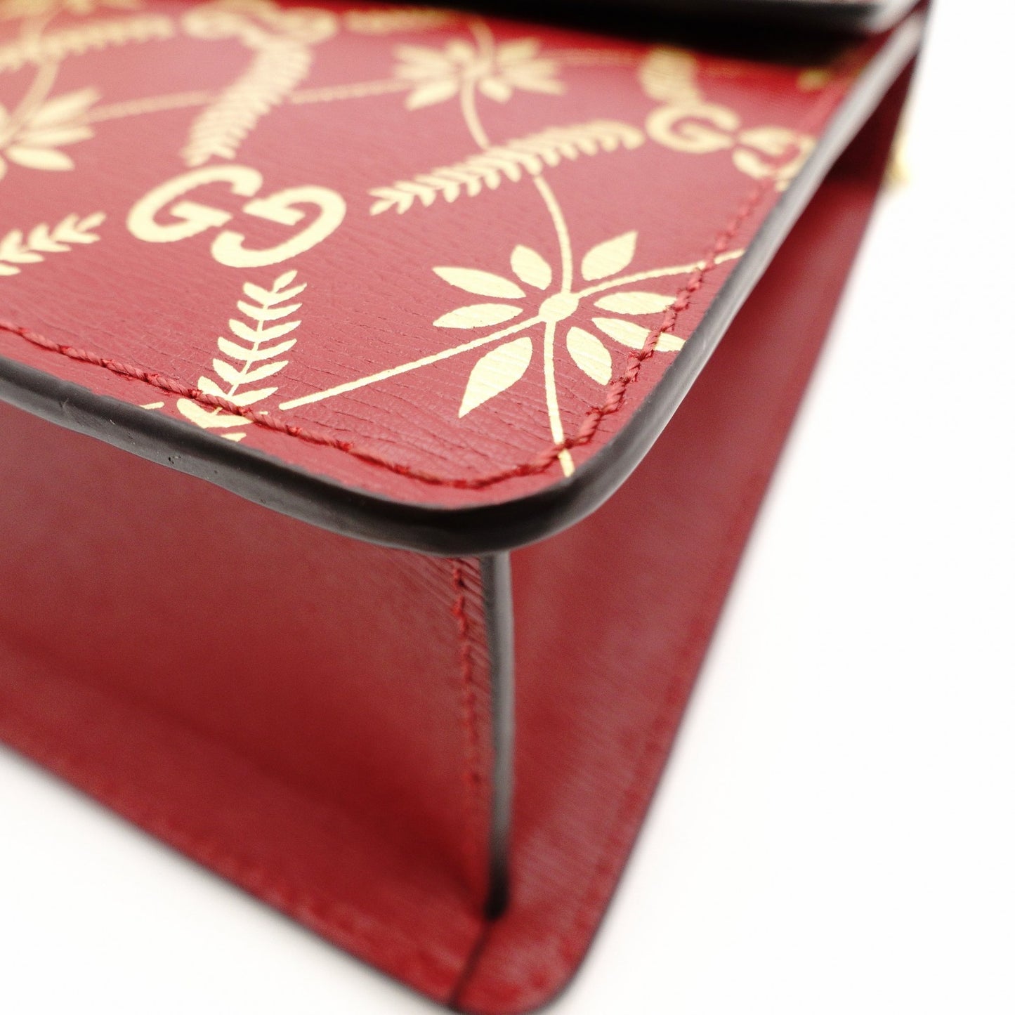 GUCCI Sylvie Bee & Star Shoulder Bag Red Red Leather Gold Hardware Crossbody 7-10-974