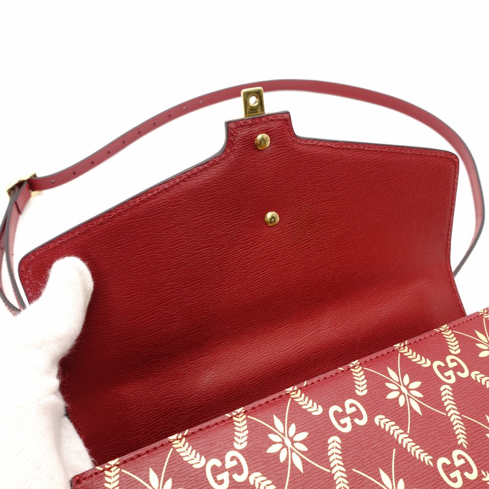 GUCCI Sylvie Bee & Star Shoulder Bag Red Red Leather Gold Hardware Crossbody 7-10-974