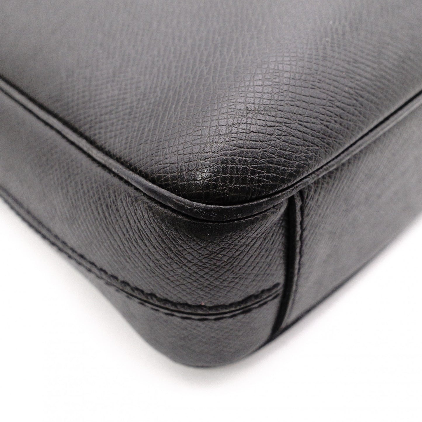 LOUIS VUITTON Taiga Business Bag, Leather, Black, Men's, 2-Way, Silver Hardware