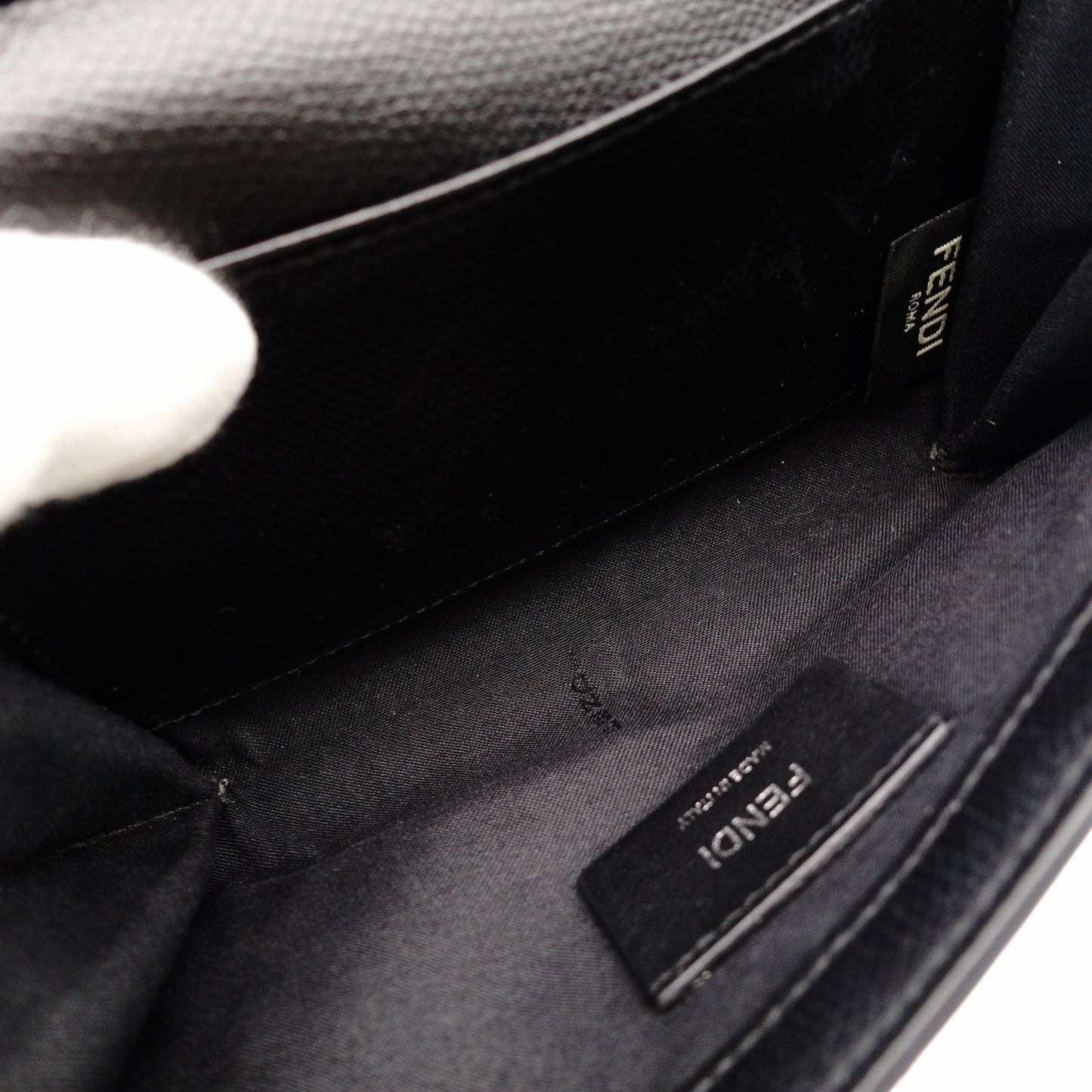 FENDI Effiz Chain Shoulder Bag Black Leather F Logo Crossbody Black Silver Hardware 7-11-476