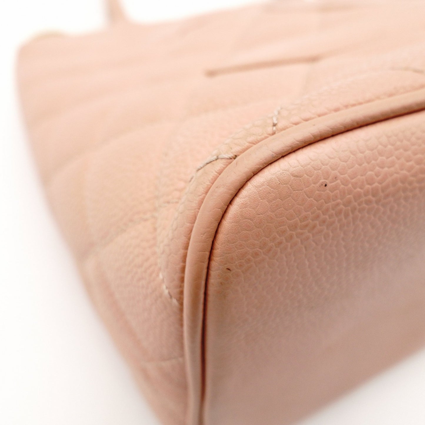 CHANEL Reissue Tote Bag Caviar Leather Medallion Pink Shoulder Tote Bag CC Logo Gold Hardware 7-8-509