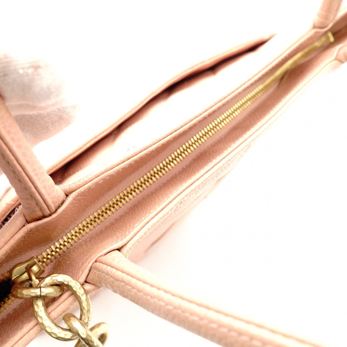 CHANEL Reissue Tote Bag Caviar Leather Medallion Pink Shoulder Tote Bag CC Logo Gold Hardware 7-8-509