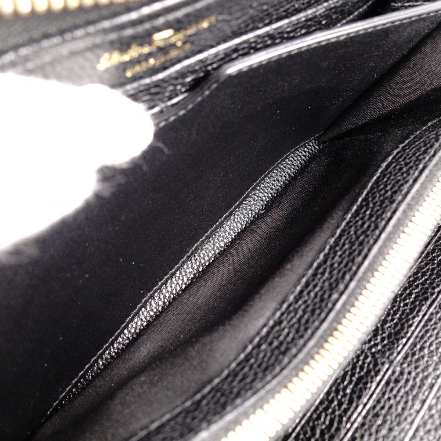Salvatore Ferragamo Round Zipper Gancini Long Wallet, Leather, Black with Gold Hardware