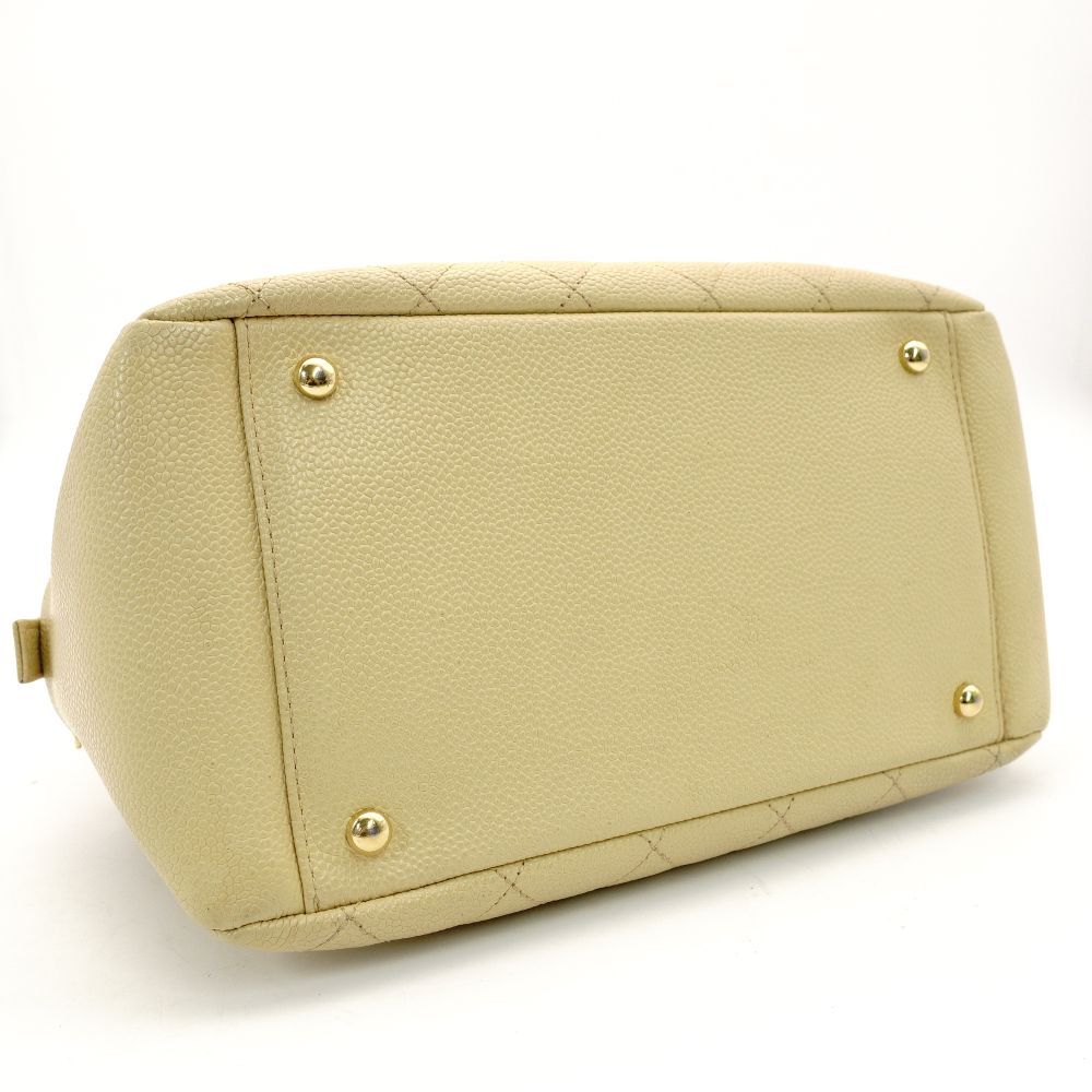 CHANEL Matelassé Caviar Leather Chain Shoulder Bag Beige Leather Shoulder 7-11-070