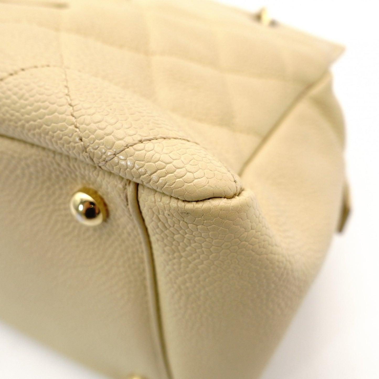 CHANEL Matelassé Caviar Leather Chain Shoulder Bag Beige Leather Shoulder 7-11-070