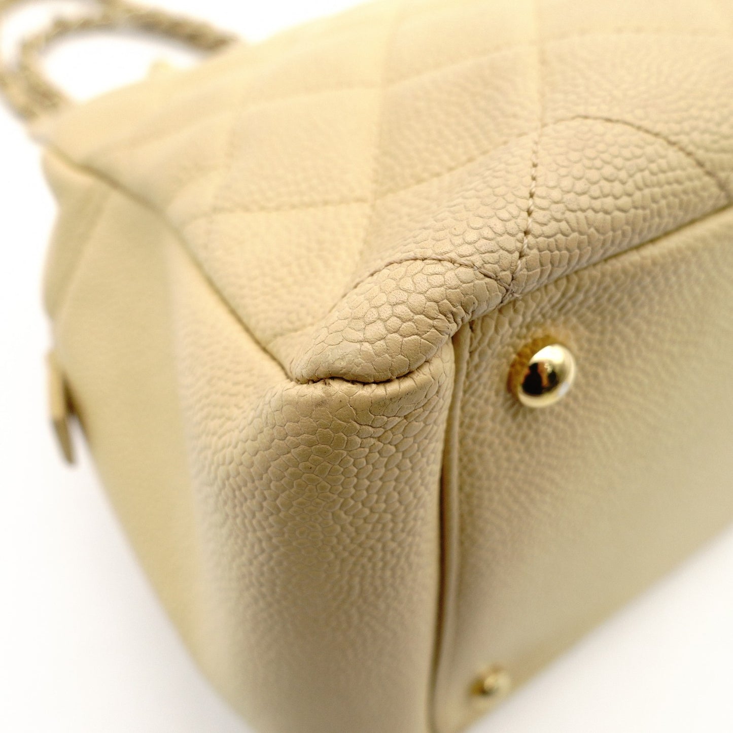 CHANEL Matelassé Caviar Leather Chain Shoulder Bag Beige Leather Shoulder 7-11-070