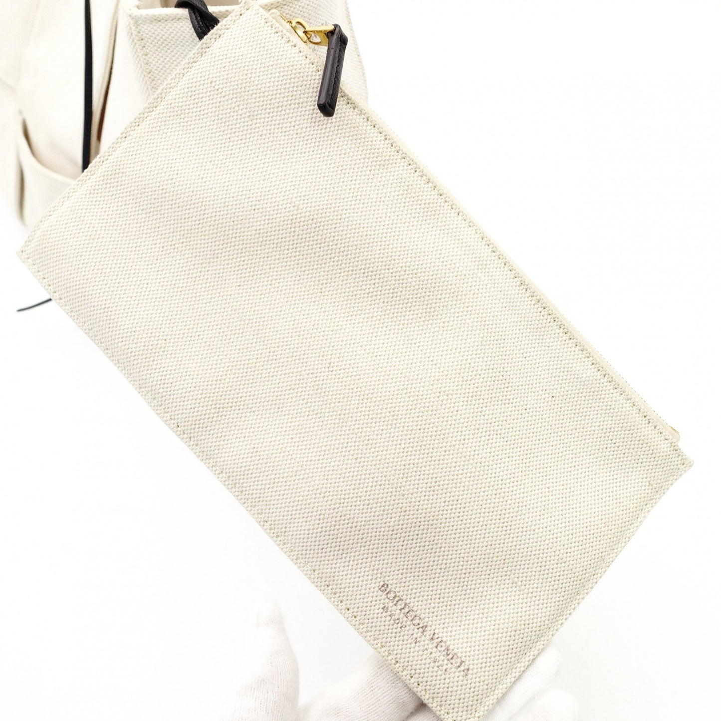 Bottega Veneta Intrecciato Tote Bag Canvas Off-White × Black Shoulder Pouch Included 7-12-043