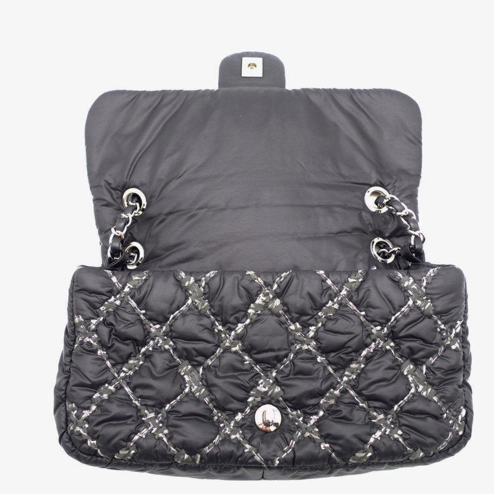 CHANEL Parisian Matelassé Nylon Tweed On-Stitch Double Chain Shoulder Bag Gray Nylon Silver Hardware 7-11-761