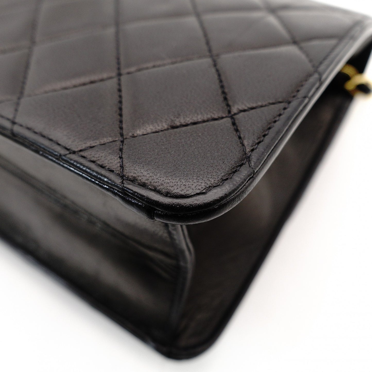 CHANEL Matelassé Chain Shoulder Bag Single Black Lambskin Black Leather Vintage Gold Hardware 7-12-077
