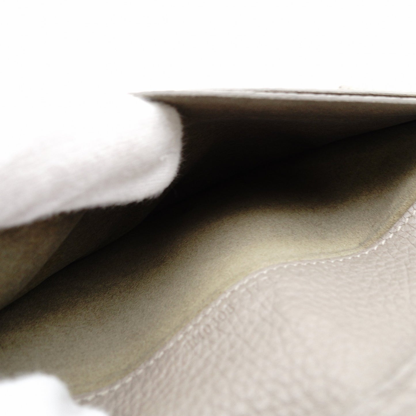 FENDI Celeria Peekaboo Long Wallet Leather Beige Silver Hardware With Box 7-11-416