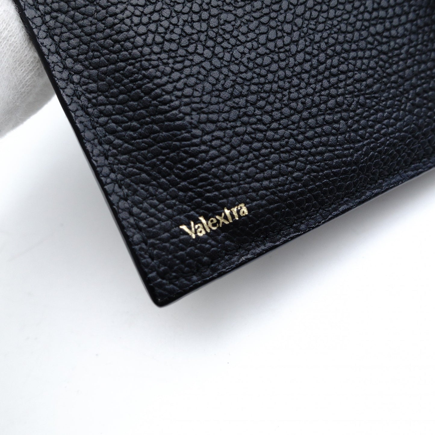 Valextra Izyde Compact Wallet Leather Black Fold Wallet Men's Wallet 7-12-166