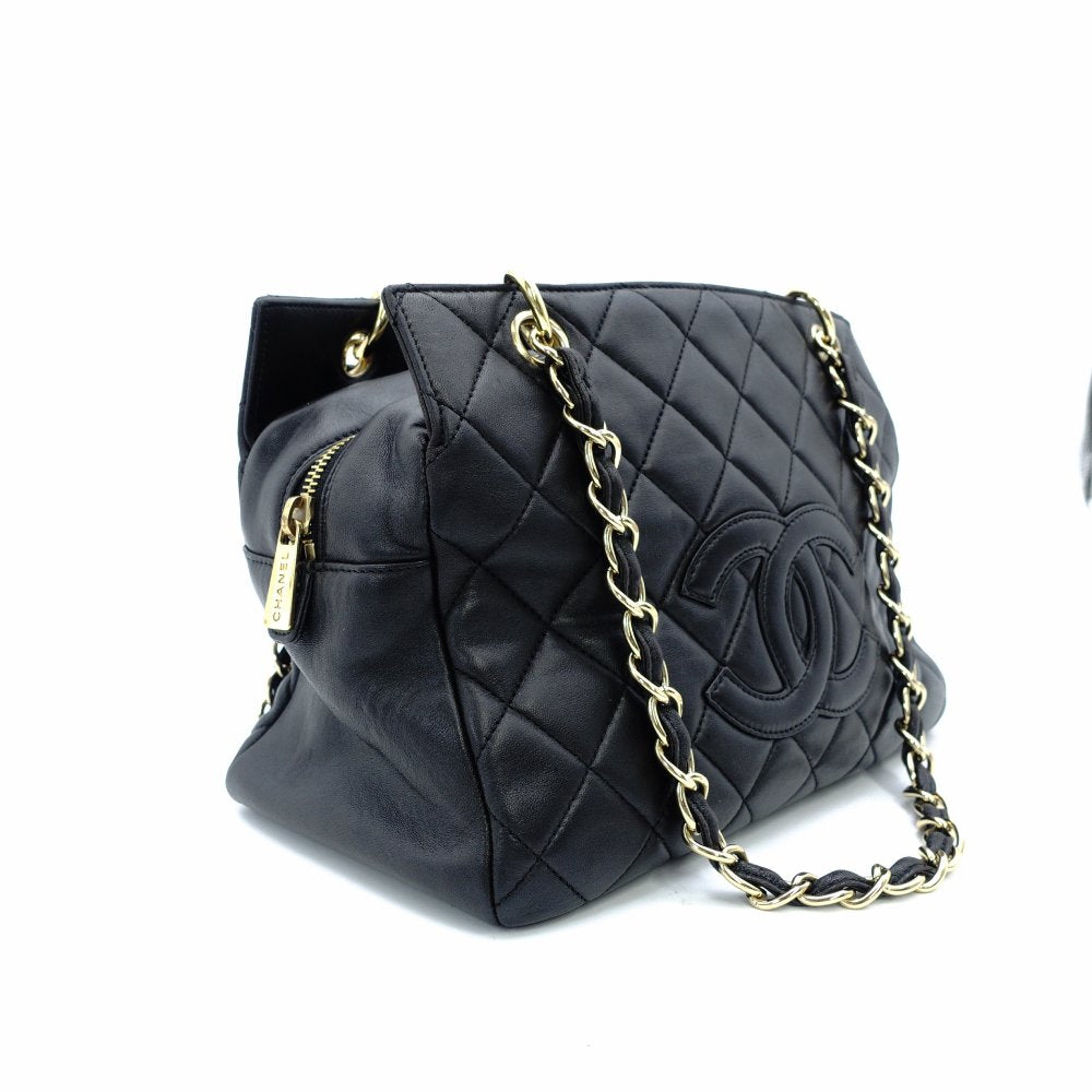 CHANEL Matelassé Lambskin Black Chain Shoulder Bag Black Leather Shoulder Gold Hardware 7-10-688