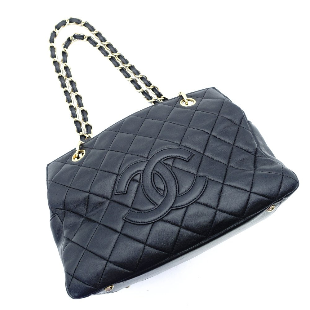 CHANEL Matelassé Lambskin Black Chain Shoulder Bag Black Leather Shoulder Gold Hardware 7-10-688