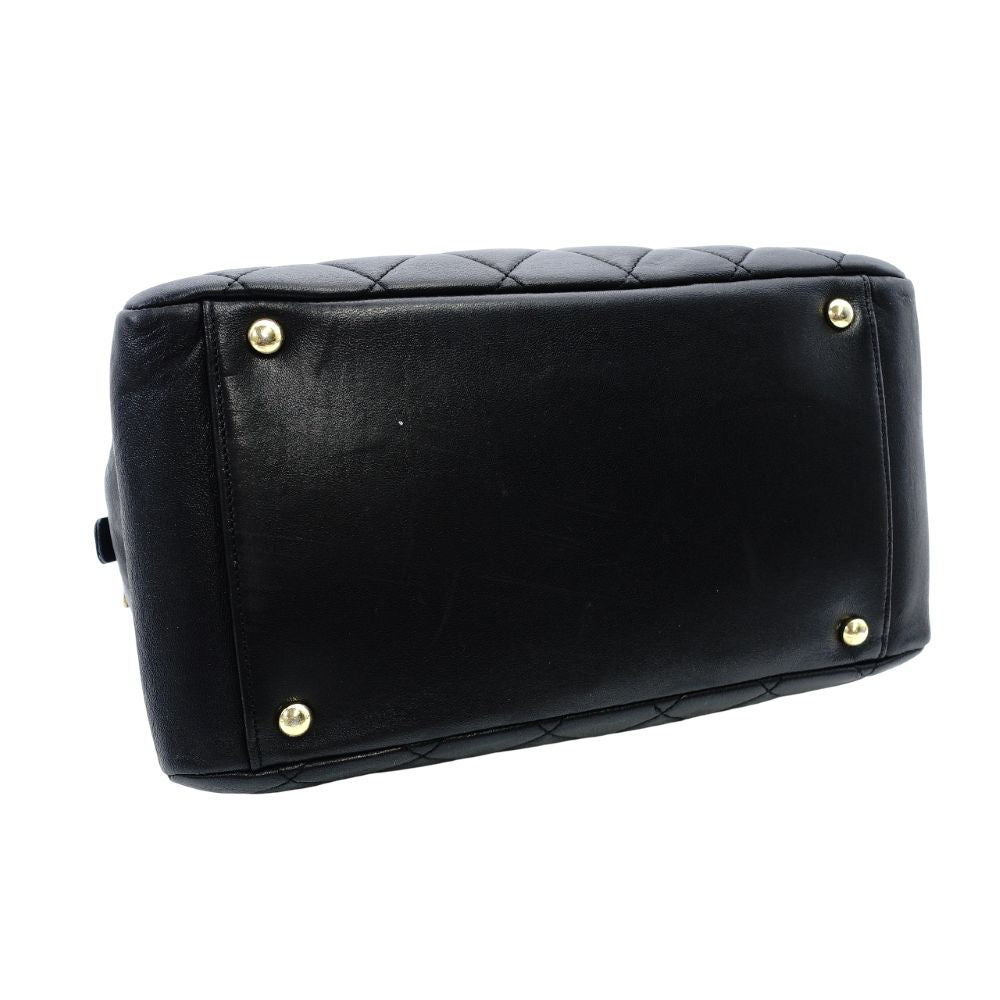 CHANEL Matelassé Lambskin Black Chain Shoulder Bag Black Leather Shoulder Gold Hardware 7-10-688
