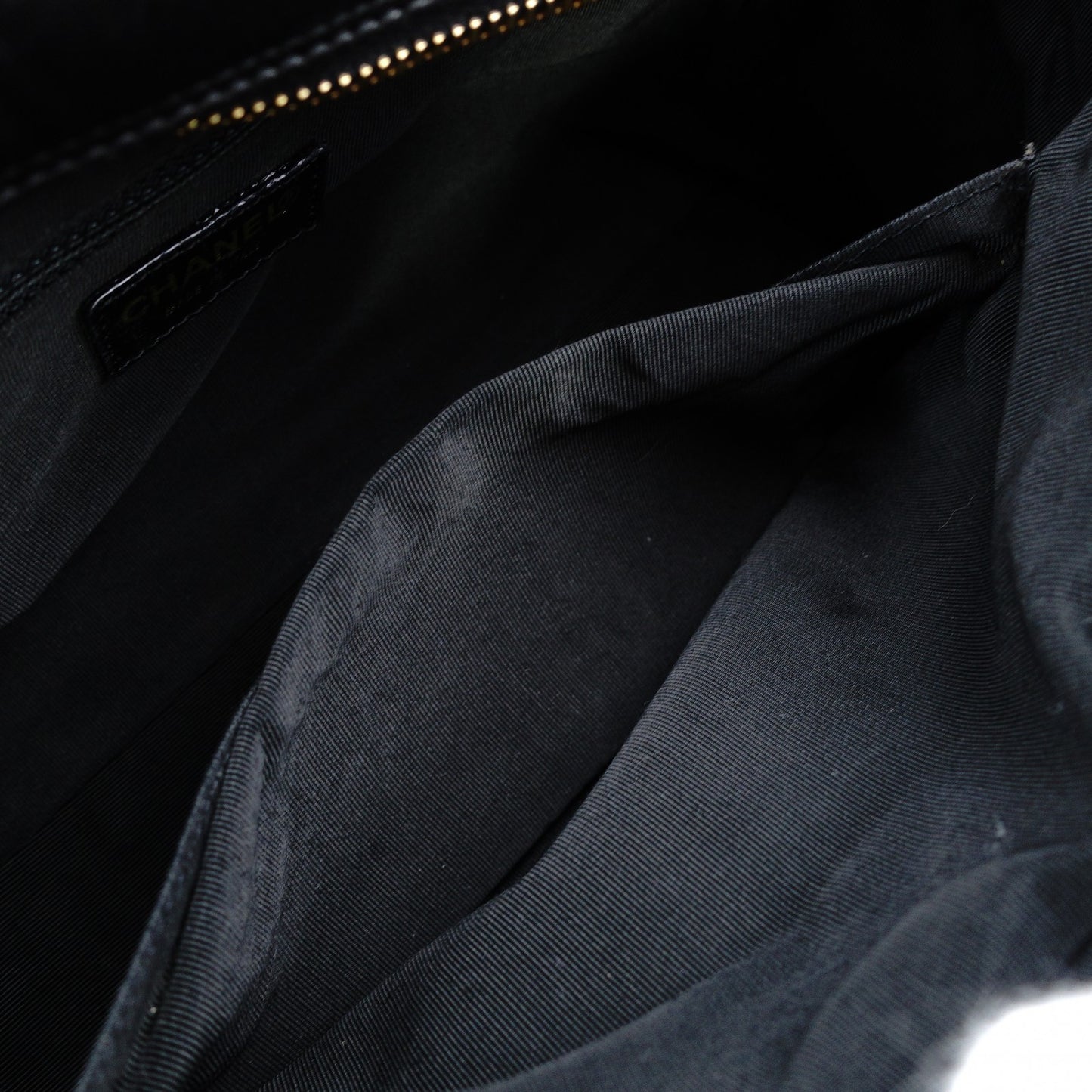 CHANEL Matelassé Lambskin Black Chain Shoulder Bag Black Leather Shoulder Gold Hardware 7-10-688