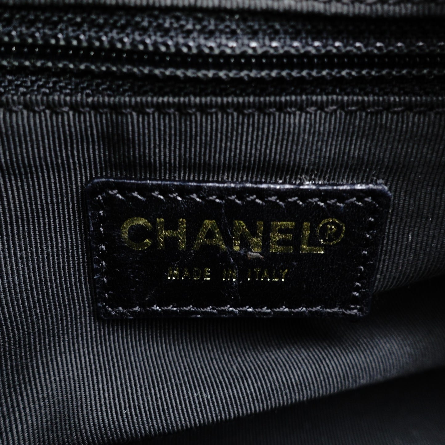 CHANEL Matelassé Lambskin Black Chain Shoulder Bag Black Leather Shoulder Gold Hardware 7-10-688