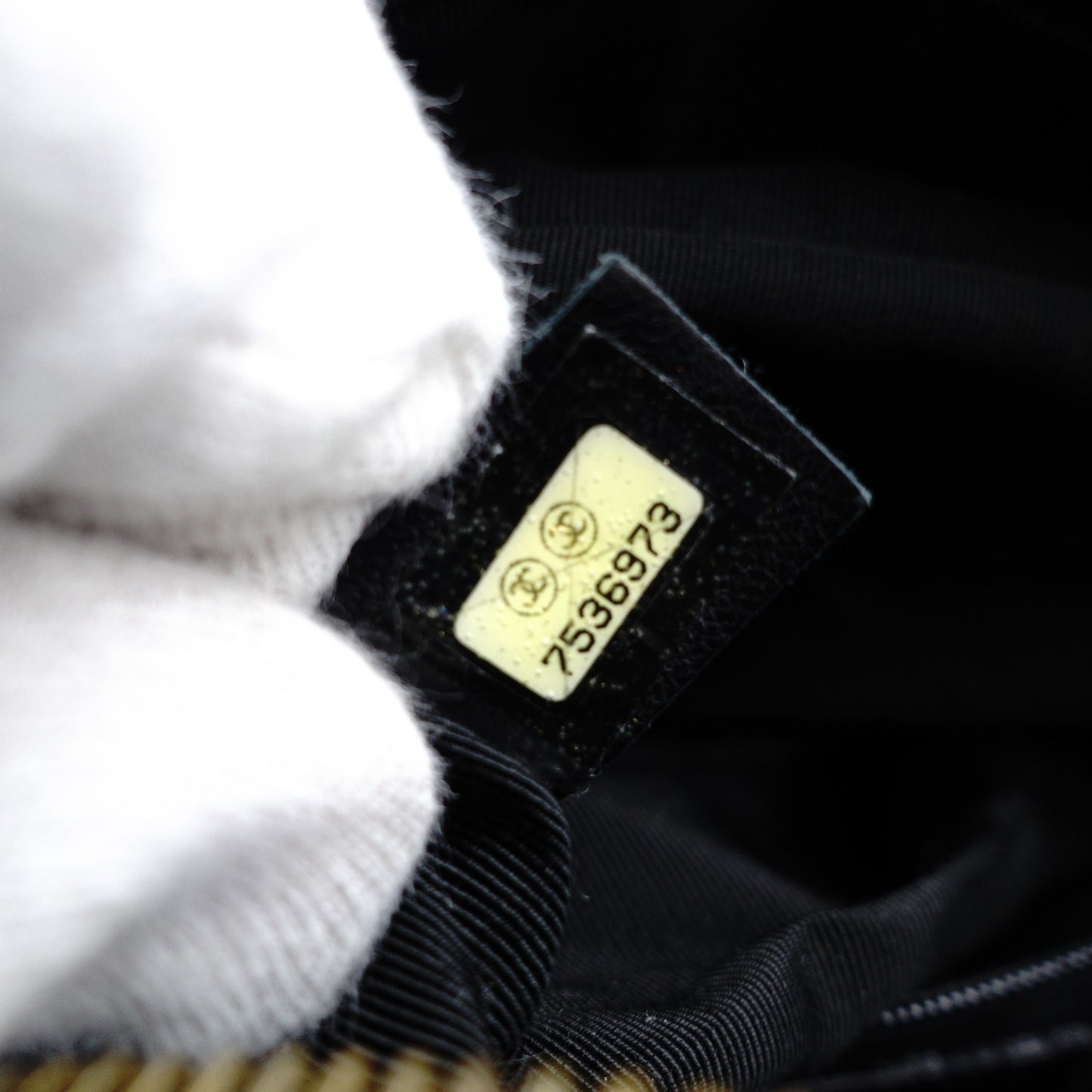 CHANEL Matelassé Lambskin Black Chain Shoulder Bag Black Leather Shoulder Gold Hardware 7-10-688