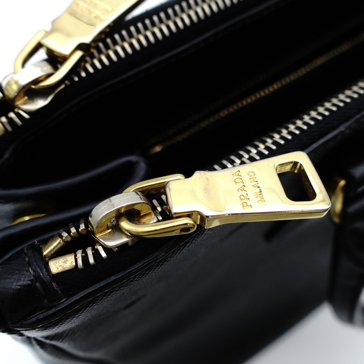 PRADA Galleria Handbag Black Leather Handbag Black 2-Way Gold Hardware Shoulder 7-12-349