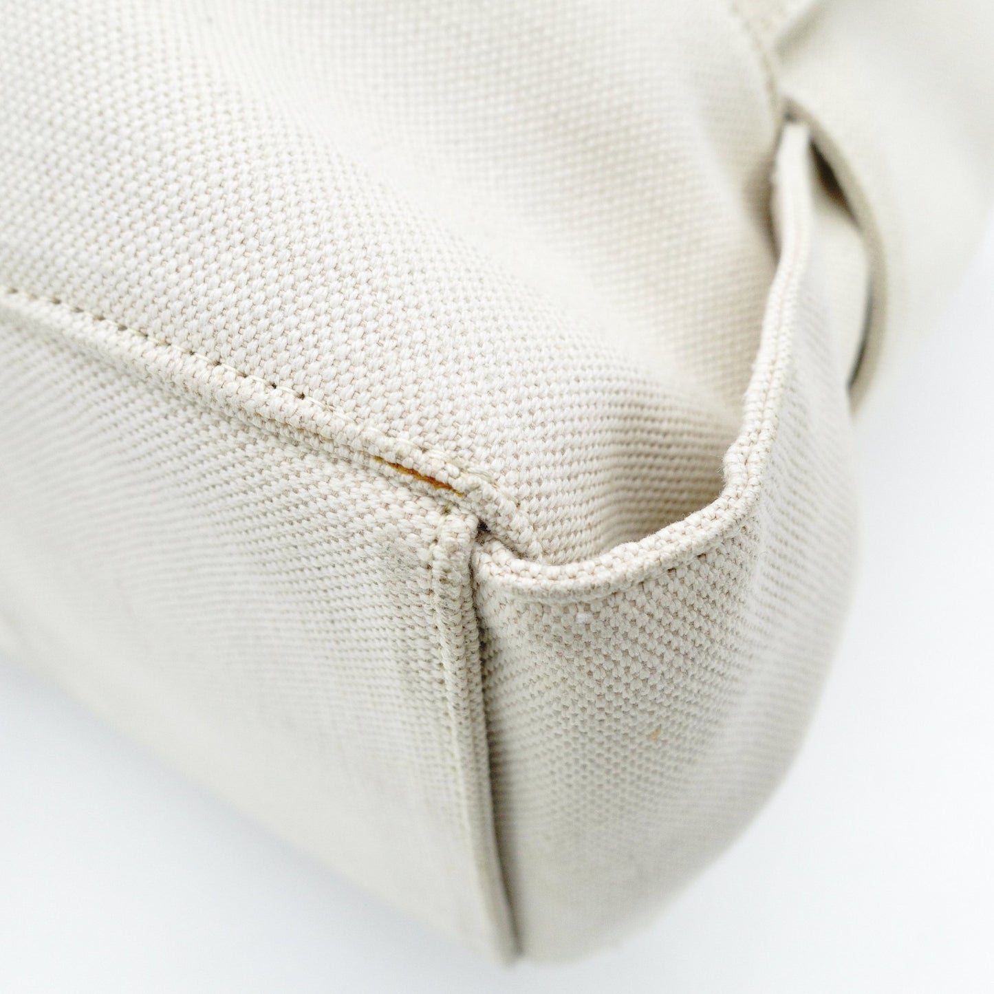 Bottega Veneta Intrecciato Tote Bag Canvas Off-White × Black Shoulder Pouch Included 7-12-042