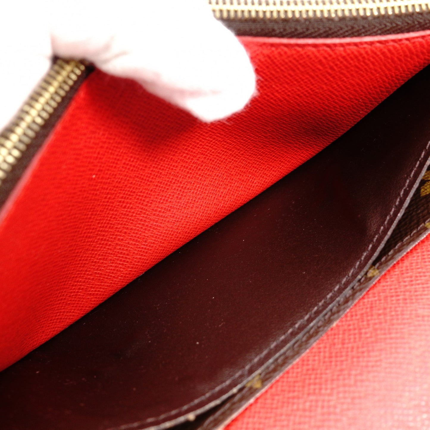 LOUIS VUITTON Portofolio Emily Monogram