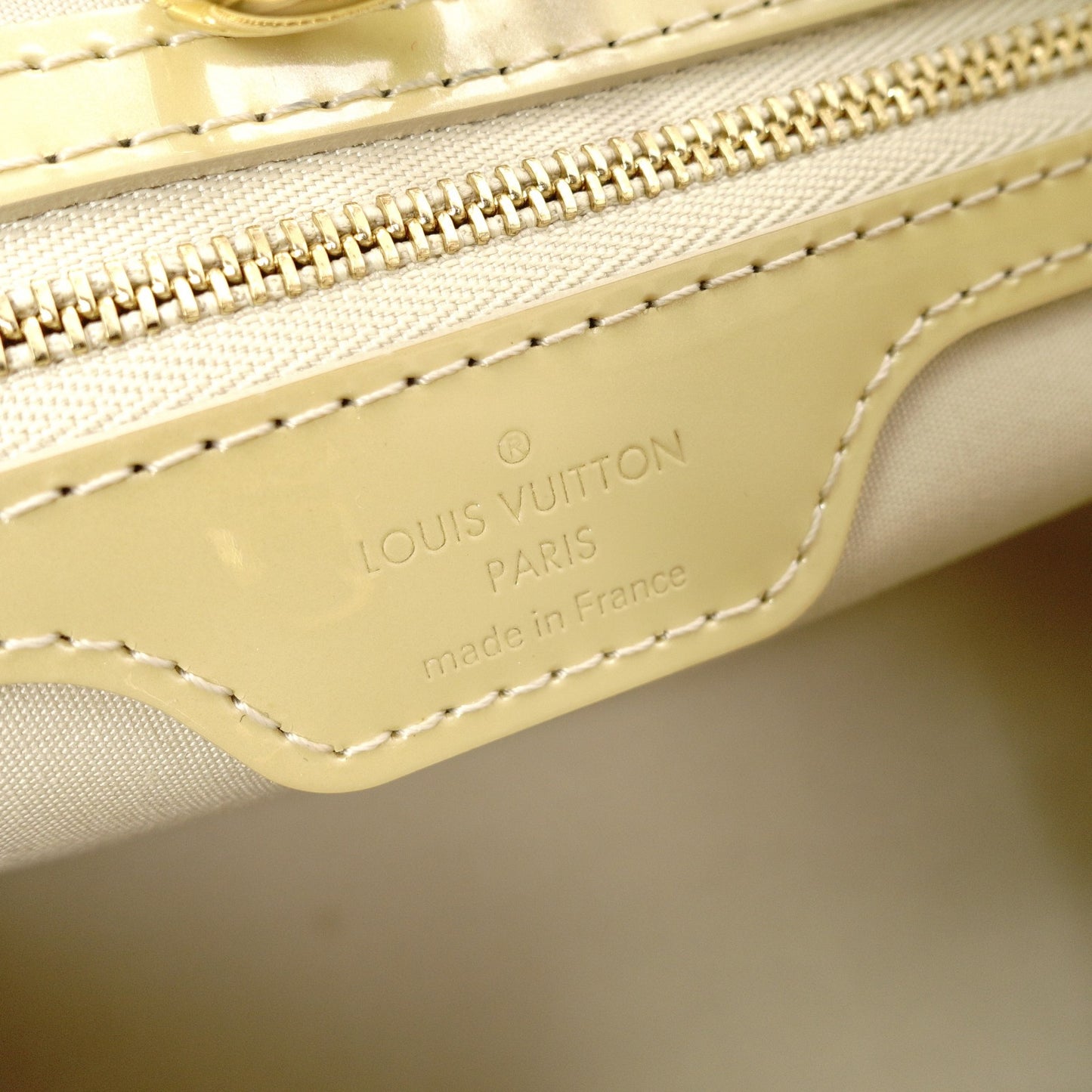 LOUIS VUITTON Wilshire PM Vernis Handbag, Patent Leather, Yellow