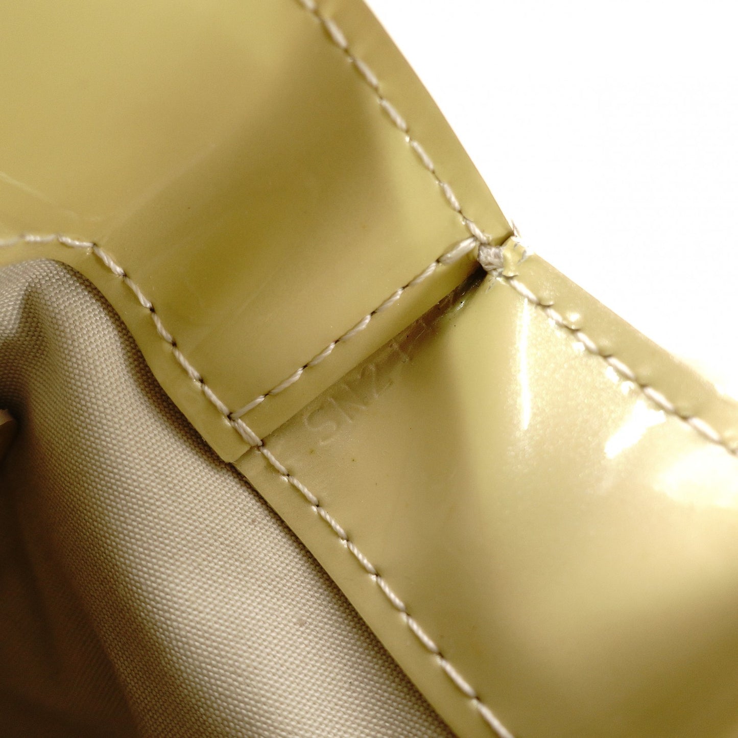 LOUIS VUITTON Wilshire PM Vernis Handbag, Patent Leather, Yellow