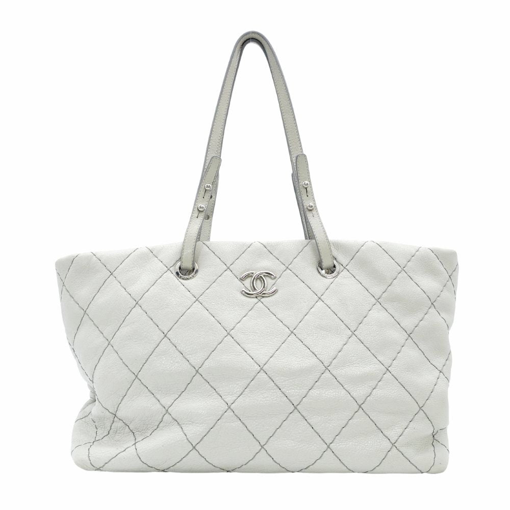 CHANEL Matelassé On the Road Tote Wild Stitch Light Gray Shoulder Bag Leather Silver Hardware 7-10-996