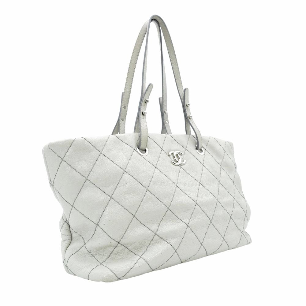 CHANEL Matelassé On the Road Tote Wild Stitch Light Gray Shoulder Bag Leather Silver Hardware 7-10-996