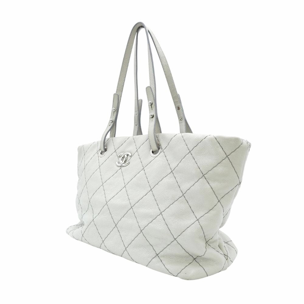 CHANEL Matelassé On the Road Tote Wild Stitch Light Gray Shoulder Bag Leather Silver Hardware 7-10-996