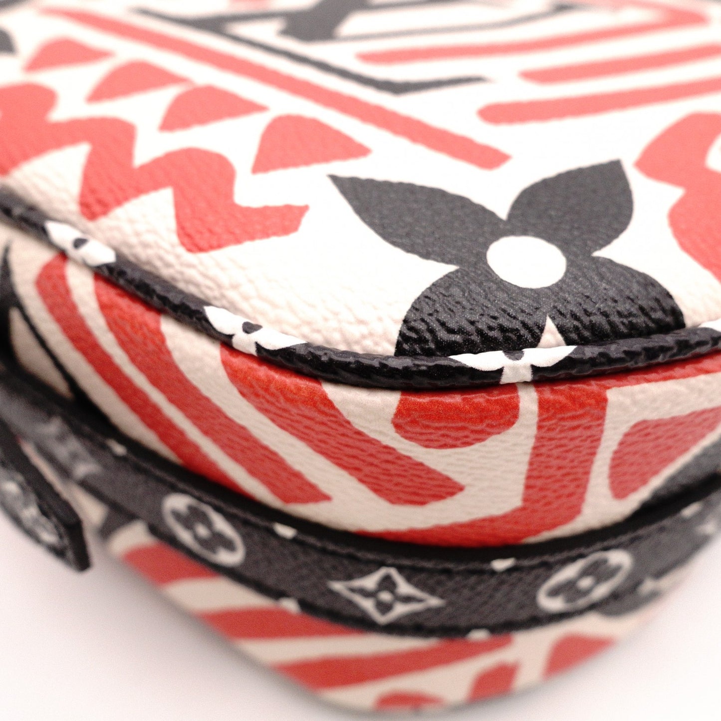 LOUIS VUITTON Chapeau Suprême LV Crafty Boîte Shoulder Bag, PVC and Leather, White