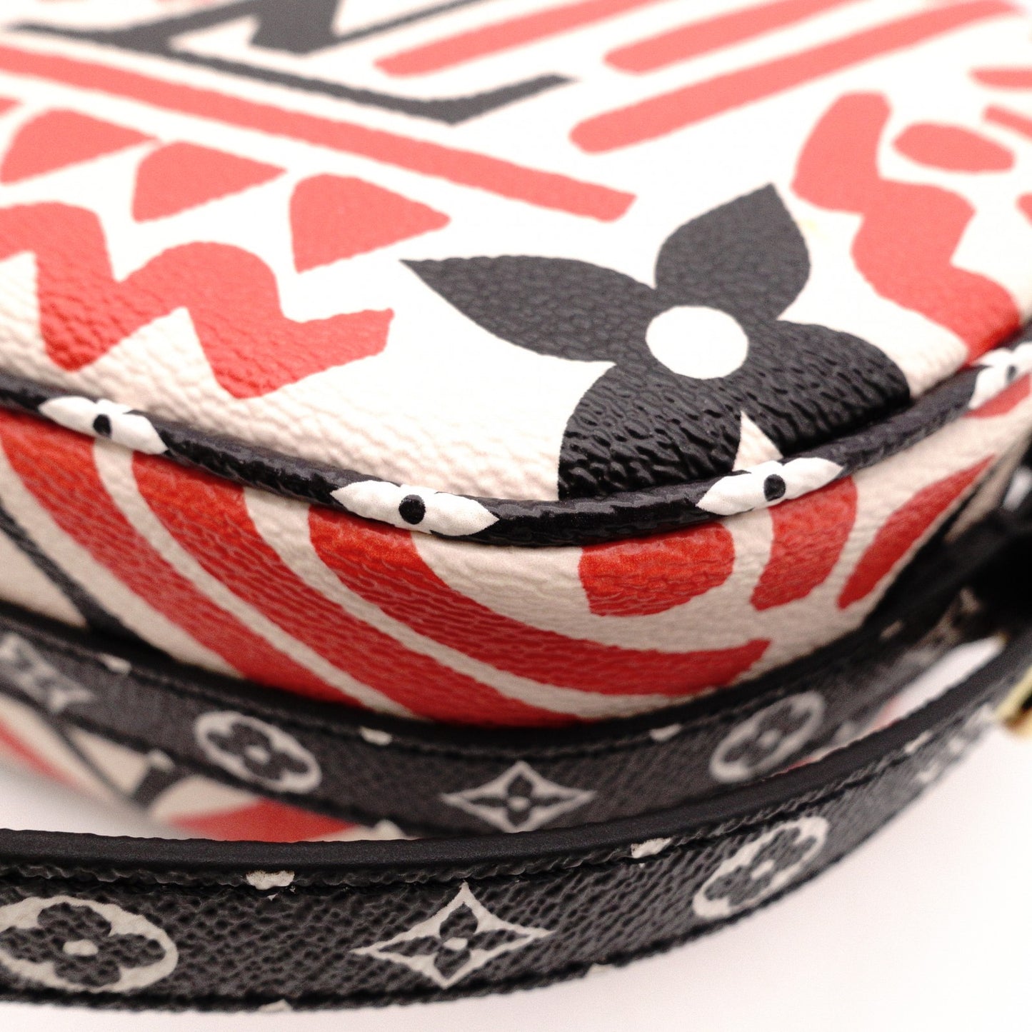 LOUIS VUITTON Chapeau Suprême LV Crafty Boîte Shoulder Bag, PVC and Leather, White