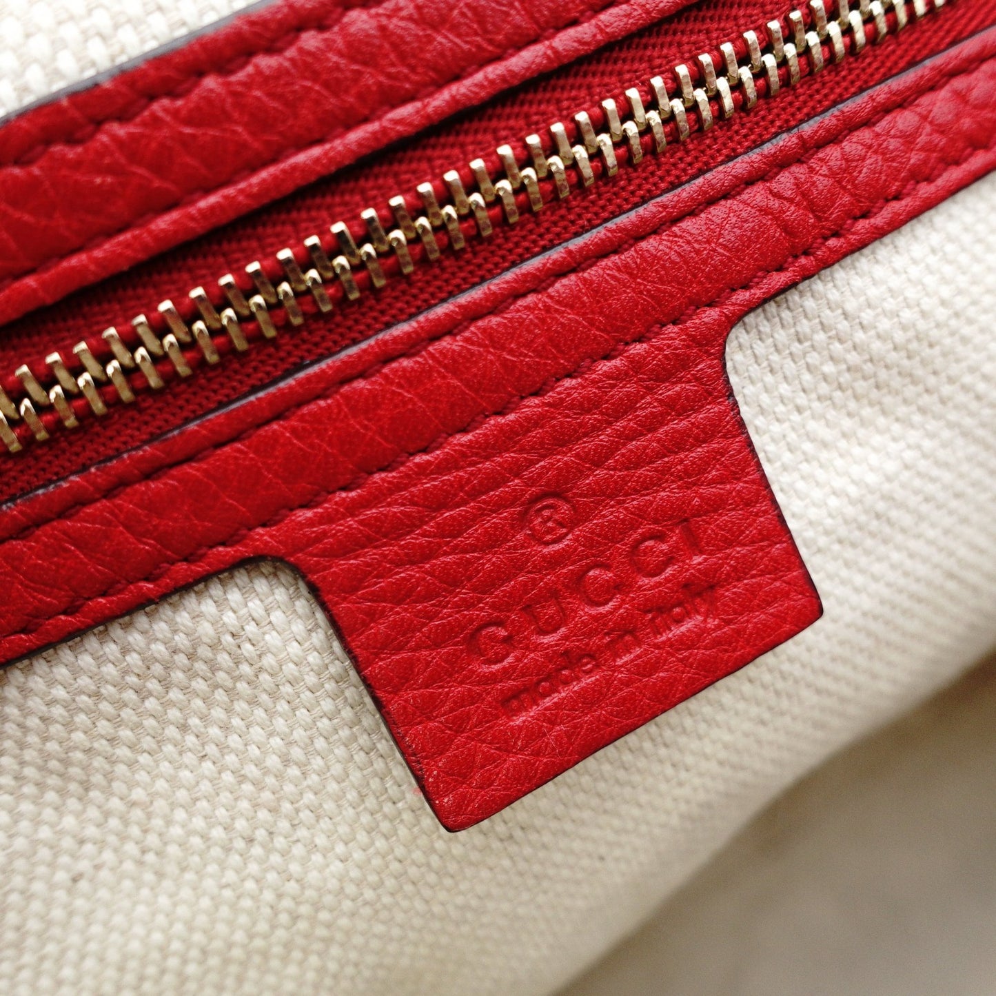 GUCCI Soho Tote Bag Red Leather Shoulder Fringe GG Logo 7-12-208