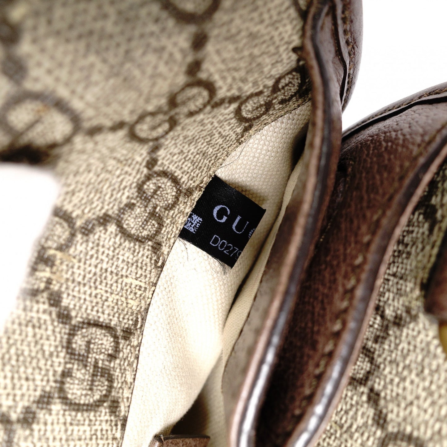 GUCCI Neo GG Supreme Shoulder Bag, PVC Leather, Beige