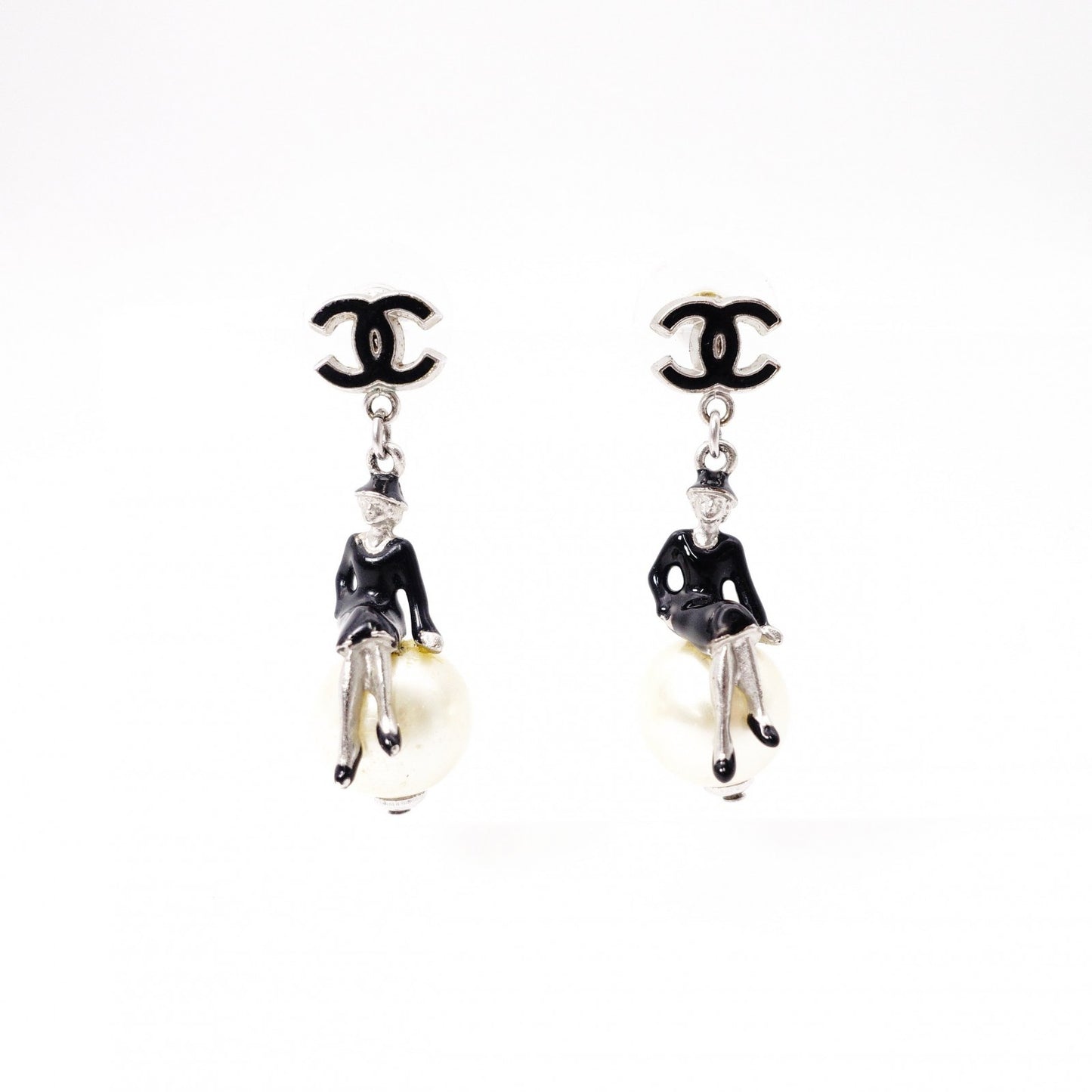 CHANEL Earrings, Metal, Faux Pearls, Beige, Black, Coco Chanel